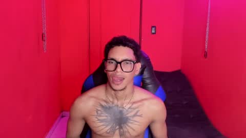 Snapshot of owen_blaze3 chatting on 07-18-26, 03:33 owen blaze online show from 07-18-26, 03:33