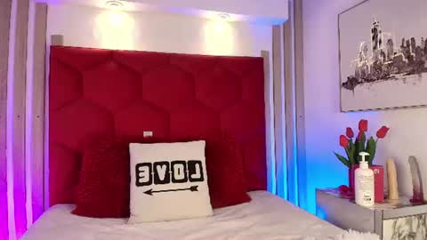 Owen online show from 07-05-26, 03:23