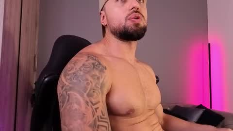 Maximus Owen online show from 11-12-25, 07:57