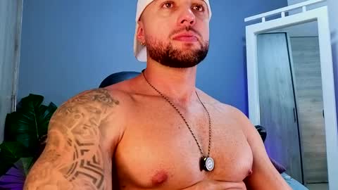 Maximus Owen online show from 04-09-26, 06:13