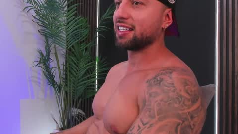 Maximus Owen online show from 04-19-26, 06:10