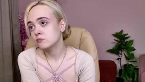 Snapshot of oxcy_live chatting on 03-26-26, 05:46 Oxcy online show from 03-26-26, 05:46