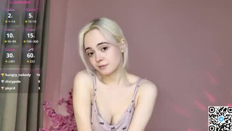 Snapshot of oxcy_live chatting on 05-01-26, 05:34 Oxcy online show from 05-01-26, 05:34