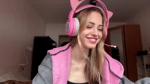 Eva online show from 02-05-26, 09:14