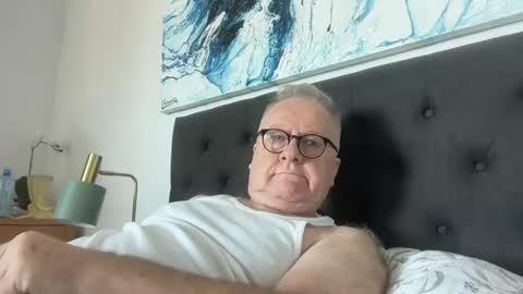 ozhairybearxxxx online show from 02-07-25, 01:04