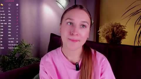 Caroline or just Lina online show from 10-23-25, 01:16