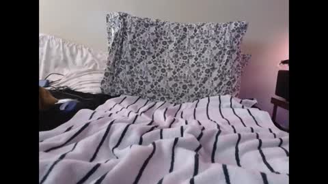 p guin12345 online show from 03-05-25, 02:56