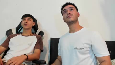 Snapshot of p_jhon chatting on 02-03-25, 01:09 P online show from 02-03-25, 01:09