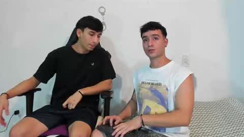 Snapshot of p_jhon chatting on 02-10-25, 05:30 P online show from 02-10-25, 05:30