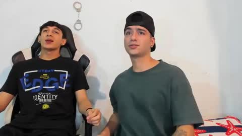 Snapshot of p_jhon chatting on 02-17-25, 12:10 P online show from 02-17-25, 12:10