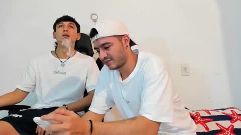 Snapshot of p_jhon chatting on 02-24-25, 02:30 P online show from 02-24-25, 02:30