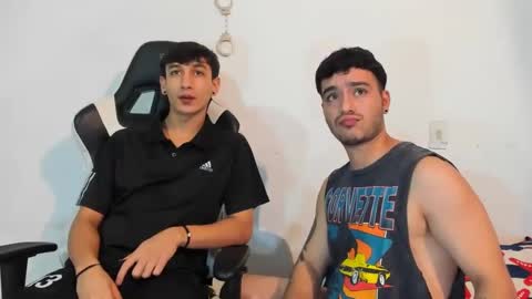 Snapshot of p_jhon chatting on 02-24-25, 06:15 P online show from 02-24-25, 06:15