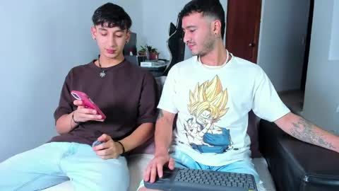 Snapshot of p_jhon chatting on 05-05-26, 02:19 P online show from 05-05-26, 02:19