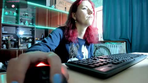 Ella online show from 02-08-25, 12:17