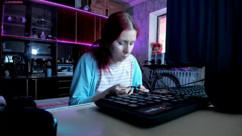 Ella online show from 02-18-25, 12:39