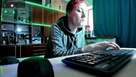 Ella online show from 03-02-25, 06:27