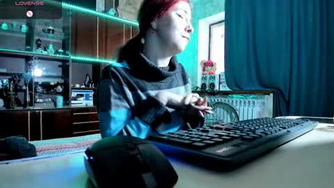 Ella online show from 03-03-25, 01:31