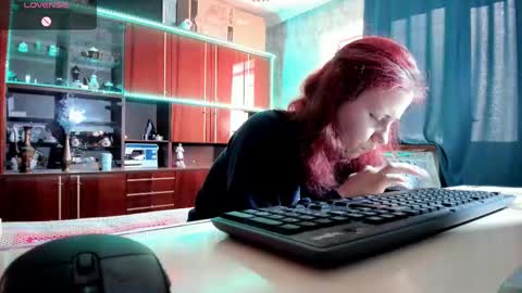 Ella online show from 03-08-25, 02:19