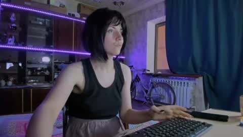 Snapshot of pa1e_pr1ncess chatting on 07-01-26, 06:15 Ella online show from 07-01-26, 06:15