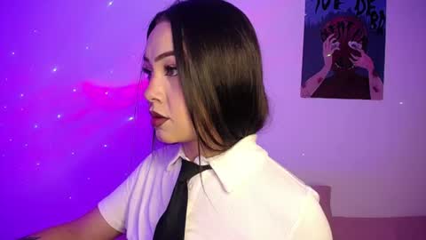 Snapshot of paariss_ chatting on 06-26-26, 12:15 Paris online show from 06-26-26, 12:15