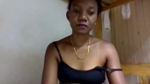 Snapshot of paatriy chatting on 03-25-26, 02:01 paatriy online show from 03-25-26, 02:01