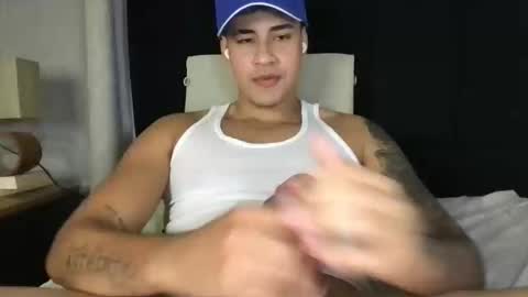 Snapshot of pablo_boston chatting on 02-06-25, 12:33 Javi online show from 02-06-25, 12:33