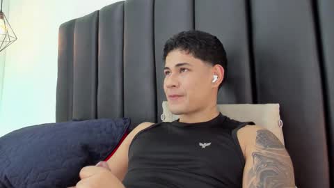 Javi    online show from 02-13-26, 04:52