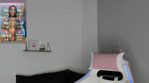 Snapshot of pablohot_5 chatting on 02-12-25, 09:42 kYLIE online show from 02-12-25, 09:42