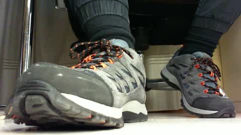 Snapshot of pablomenesssl chatting on 01-19-25, 04:25 Pablo Meness online show from 01-19-25, 04:25