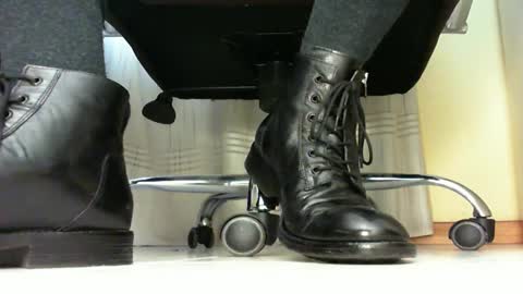 Snapshot of pablomenesssl chatting on 01-25-25, 03:20 Pablo Meness online show from 01-25-25, 03:20