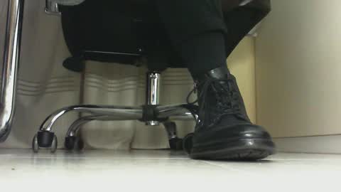 Snapshot of pablomenesssl chatting on 02-03-25, 08:35 Pablo Meness online show from 02-03-25, 08:35