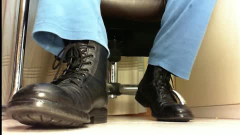 Snapshot of pablomenesssl chatting on 03-09-25, 05:28 Pablo Meness online show from 03-09-25, 05:28