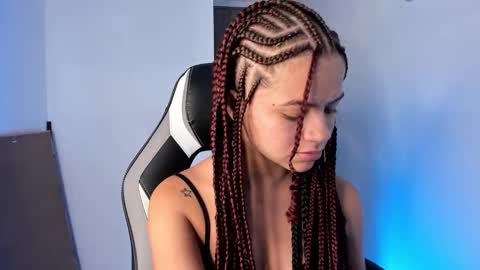 Snapshot of paigejayden chatting on 10-12-25, 09:36 Paige online show from 10-12-25, 09:36