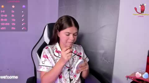 Paige online show from 11-18-25, 04:50