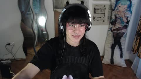 Snapshot of painprince69 chatting on 04-23-26, 03:30 Pain Prince online show from 04-23-26, 03:30
