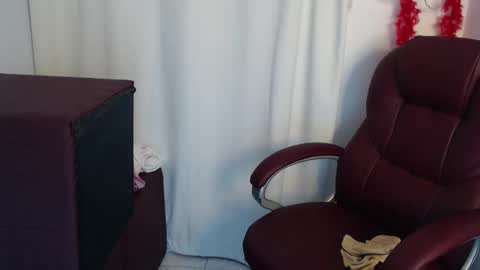 paiper online show from 02-15-26, 07:51