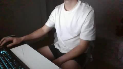 pajaritosenelaire online show from 04-06-26, 07:42