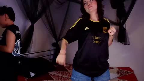     online show from 03-03-26, 03:23