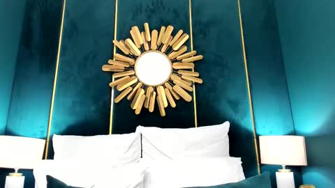 Kate online show from 10-30-25, 06:48