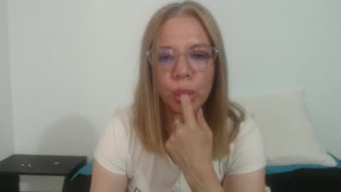 paloma online show from 04-27-26, 10:08