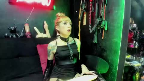 Paloma online show from 02-11-25, 09:25