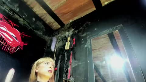 Paloma online show from 03-11-25, 01:48