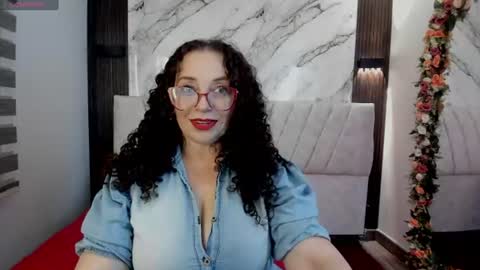 You can call me Mommy Goddess Queen online show from 06-19-26, 08:23