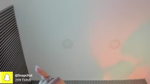 Manuela online show from 06-14-26, 07:16