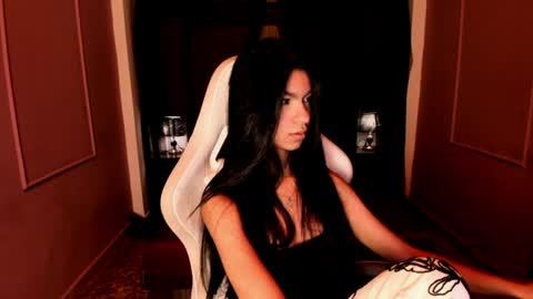 Snapshot of pamelaascott chatting on 07-07-26, 04:15 P A M online show from 07-07-26, 04:15