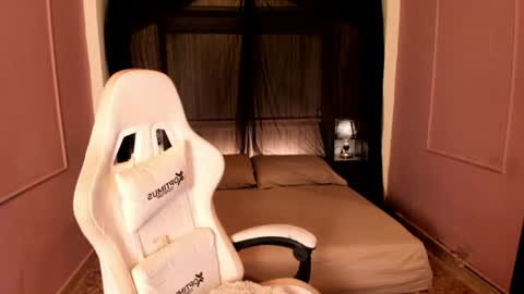 Snapshot of pamelaascott chatting on 07-09-26, 08:46 P A M online show from 07-09-26, 08:46