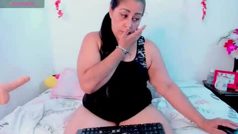 Snapshot of pamelaasshorny chatting on 02-18-25, 08:58 Pamela online show from 02-18-25, 08:58