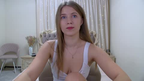 Snapshot of pamelablair chatting on 01-26-25, 03:06 Pamela Blair online show from 01-26-25, 03:06