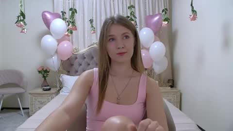 Snapshot of pamelablair chatting on 02-11-25, 08:48 Pamela Blair online show from 02-11-25, 08:48