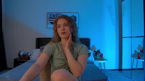 Snapshot of pamelablair chatting on 03-04-25, 05:42 Pamela Blair online show from 03-04-25, 05:42